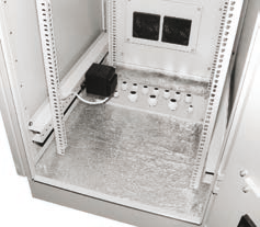 Уличный шкаф ITK LINEA O в базовой комплектации предустановлены вентиляторные блоки для обогрева и охлаждения.